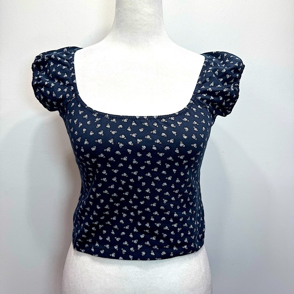 Brandy Melville Cropped Eden Top Navy Blue Dainty Floral Cottagecore Small-Med
